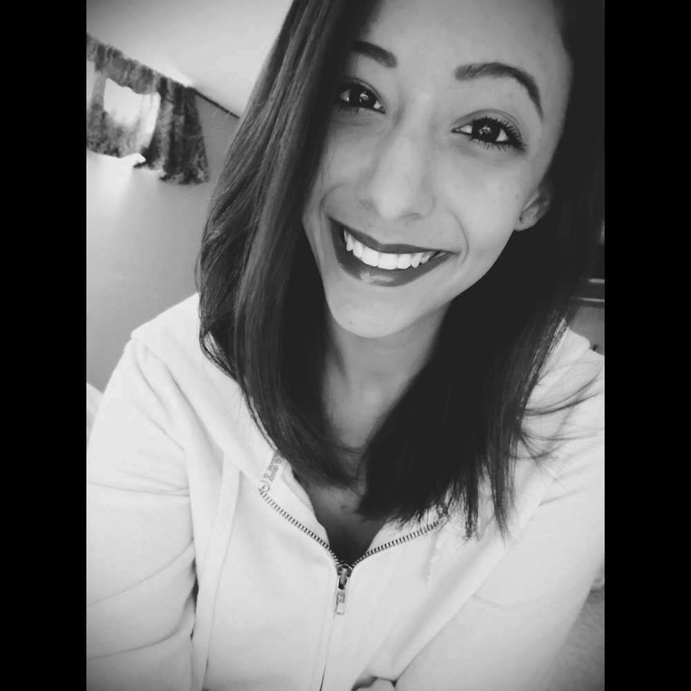 Meet your Posher, Danielle